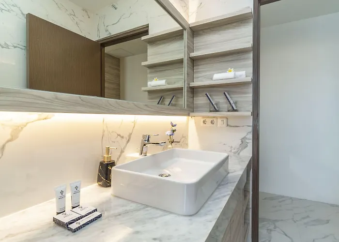 Of Aventus - 4*